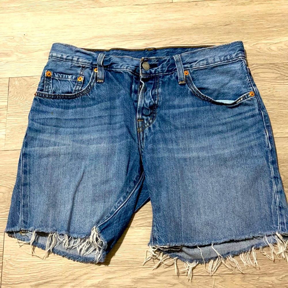 Distressed jean midi short